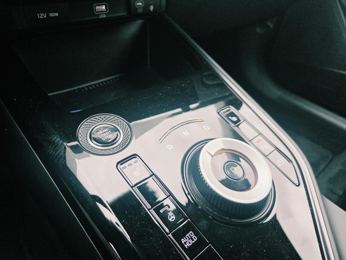 2023 Kia Niro - Image 21