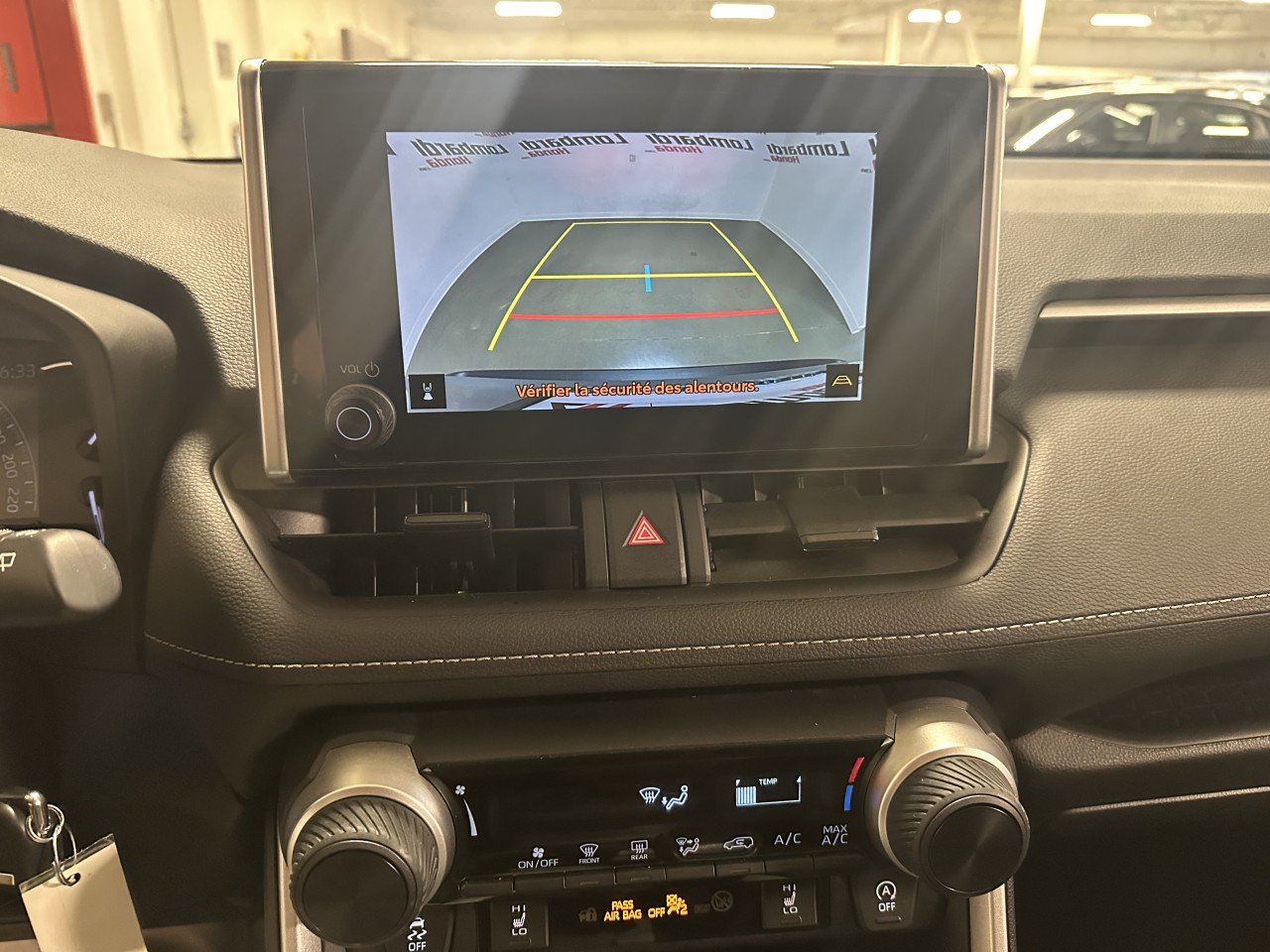 2024 Toyota RAV4 - Image 19