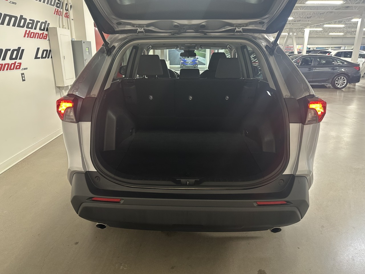 2024 Toyota RAV4 - Image 22