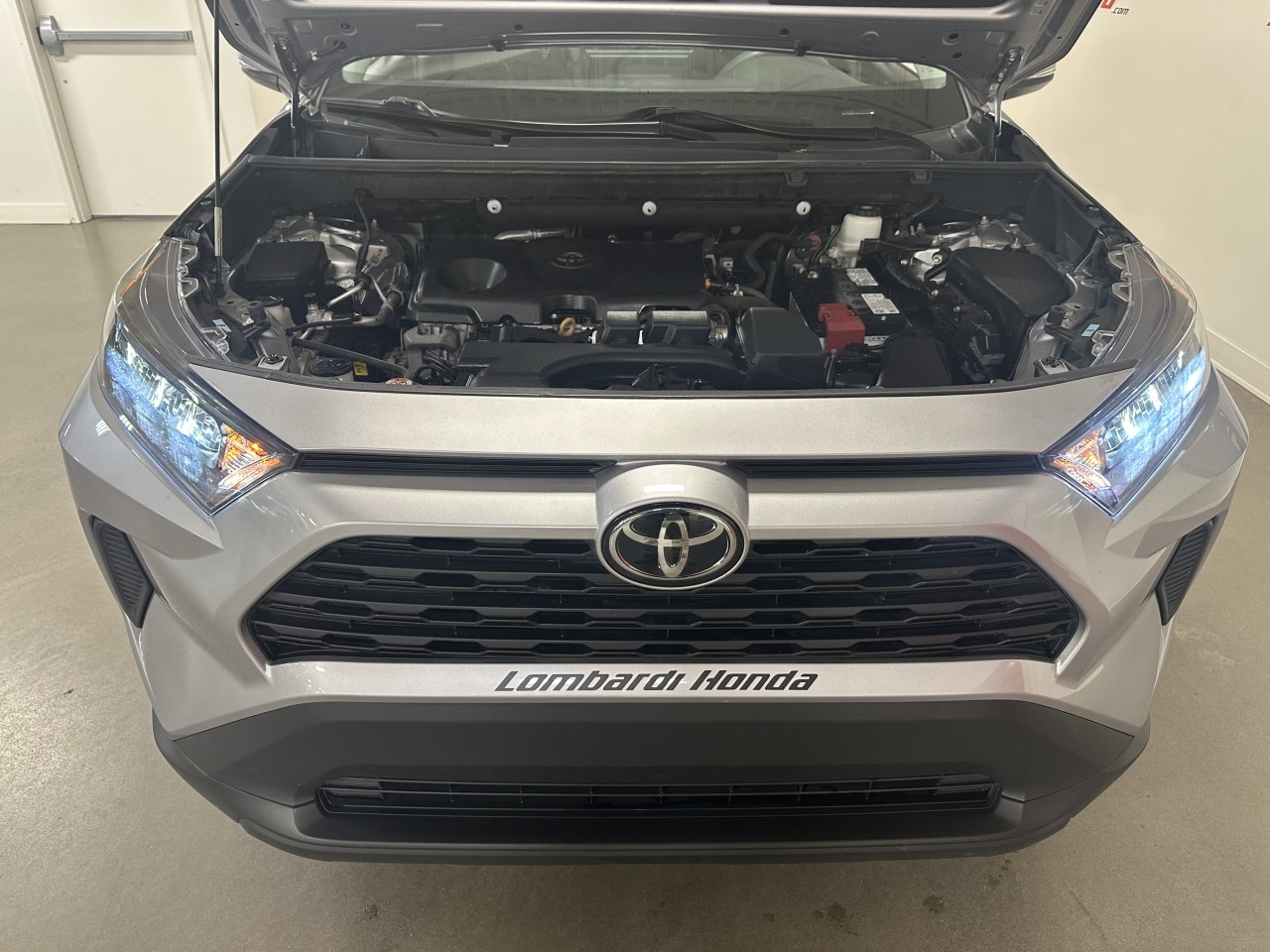 2024 Toyota RAV4 - Image 25