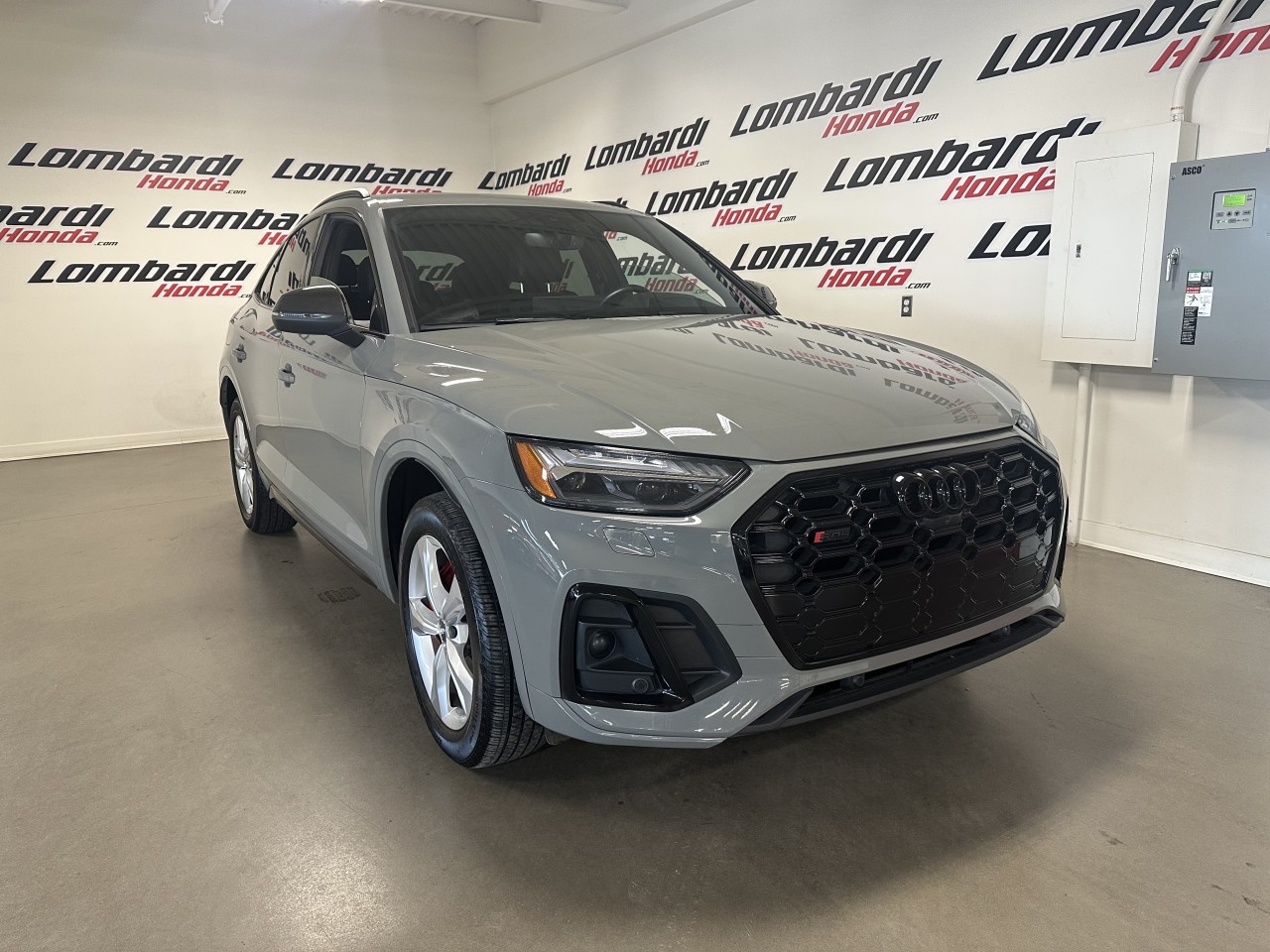 2022 Audi SQ5 Sportback - Image 2