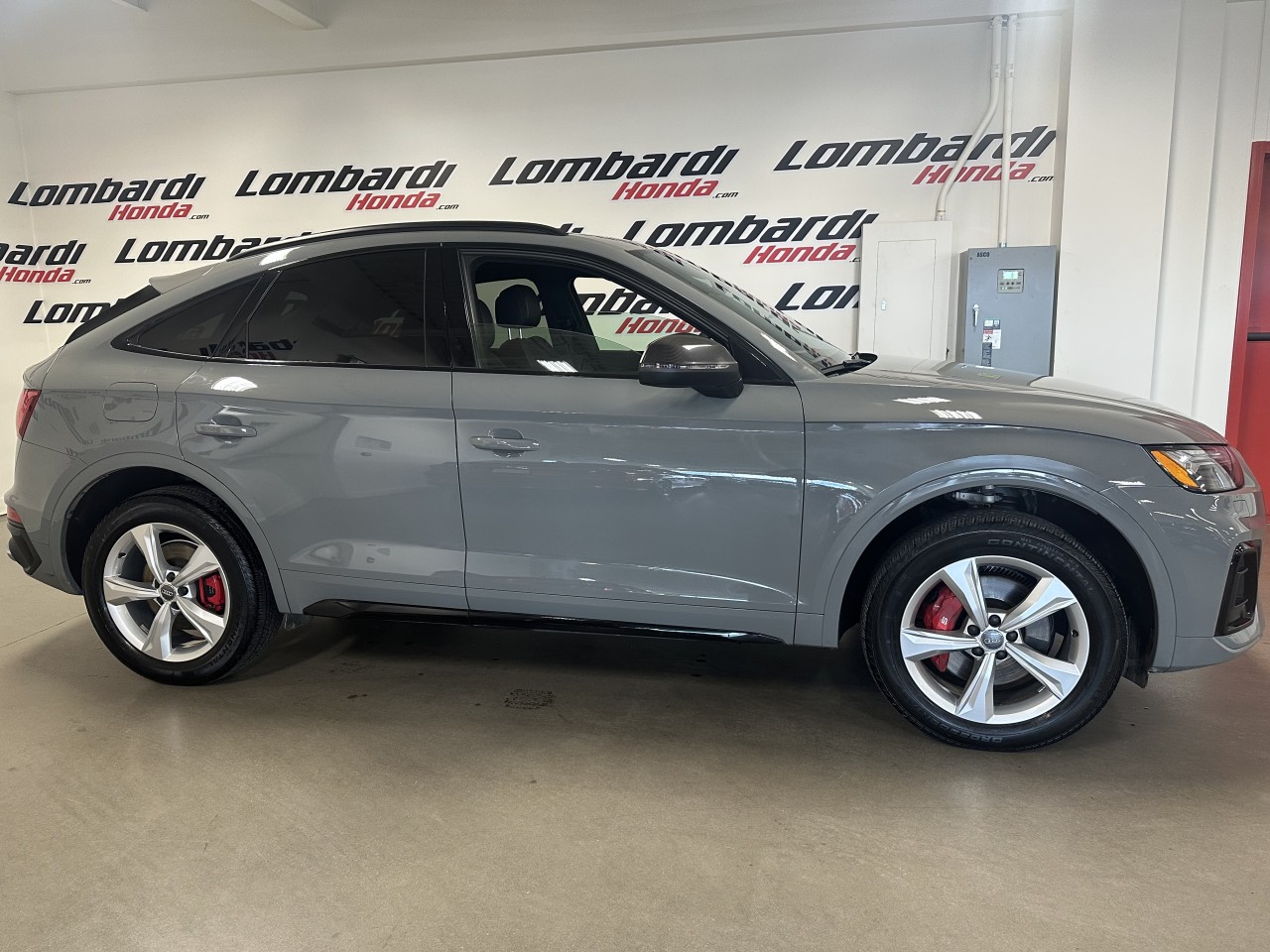 2022 Audi SQ5 Sportback - Image 9