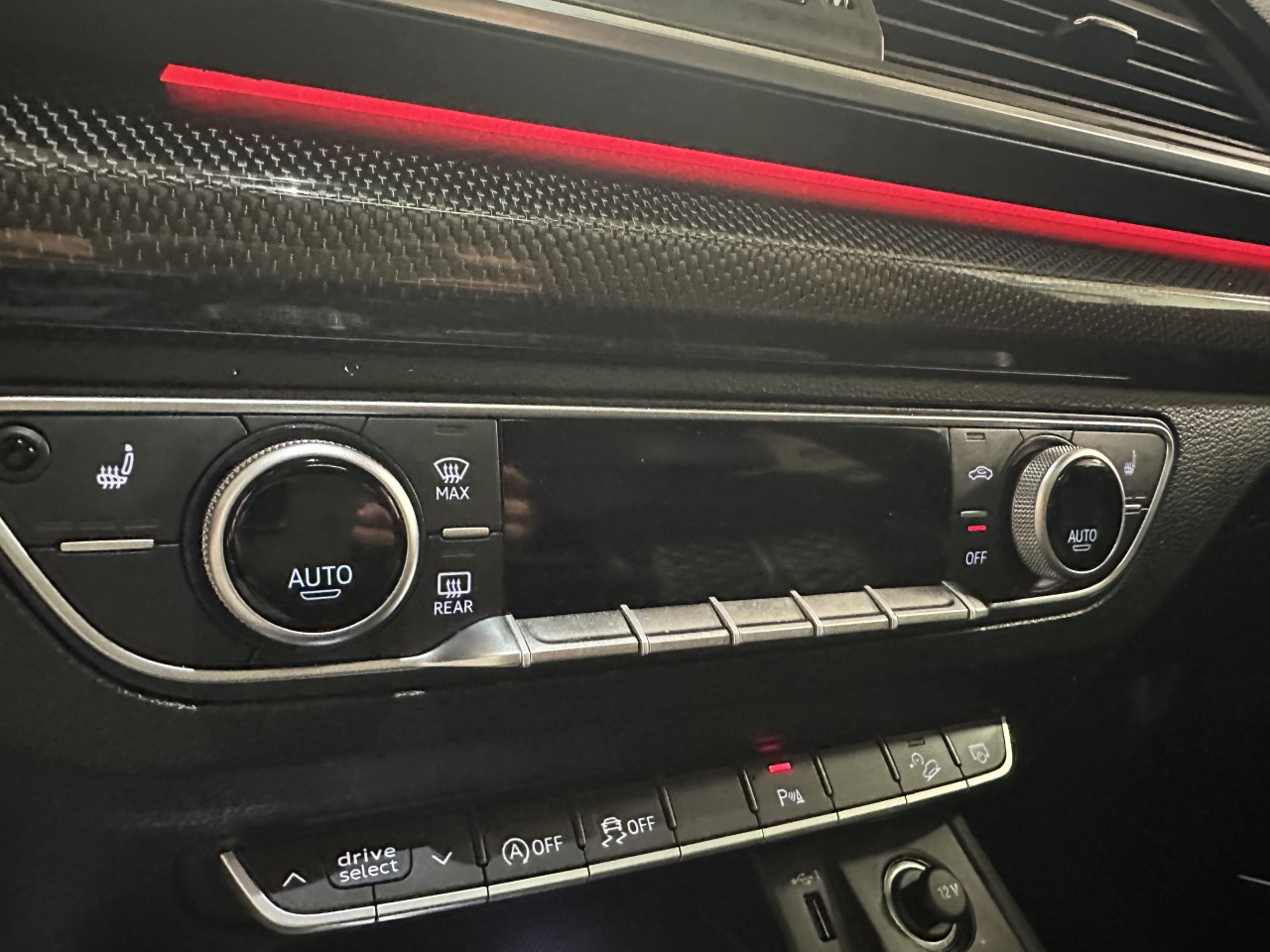 2022 Audi SQ5 Sportback - Image 21