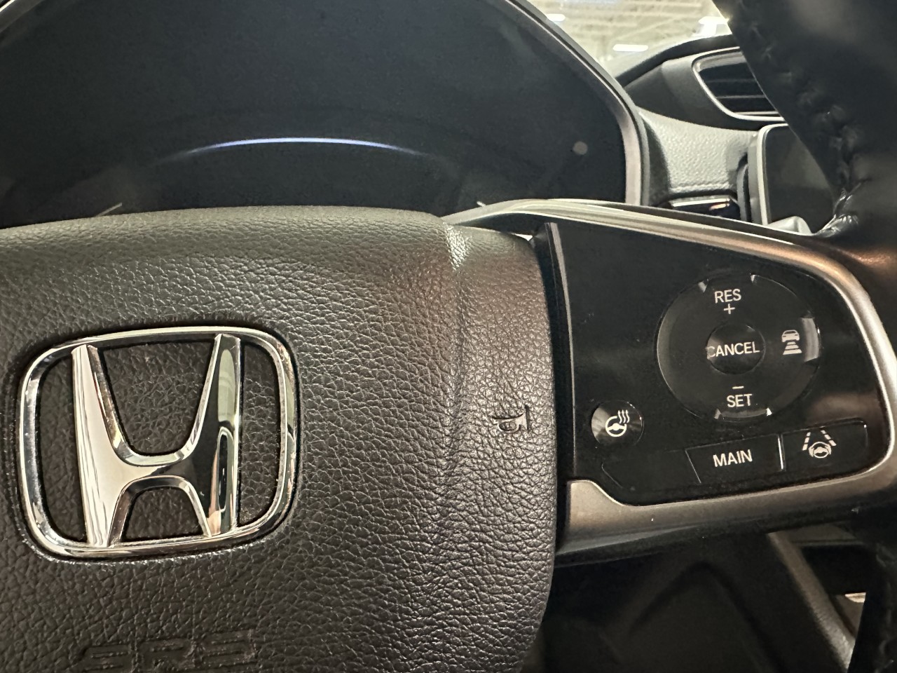 2018 Honda CR-V - Image 17