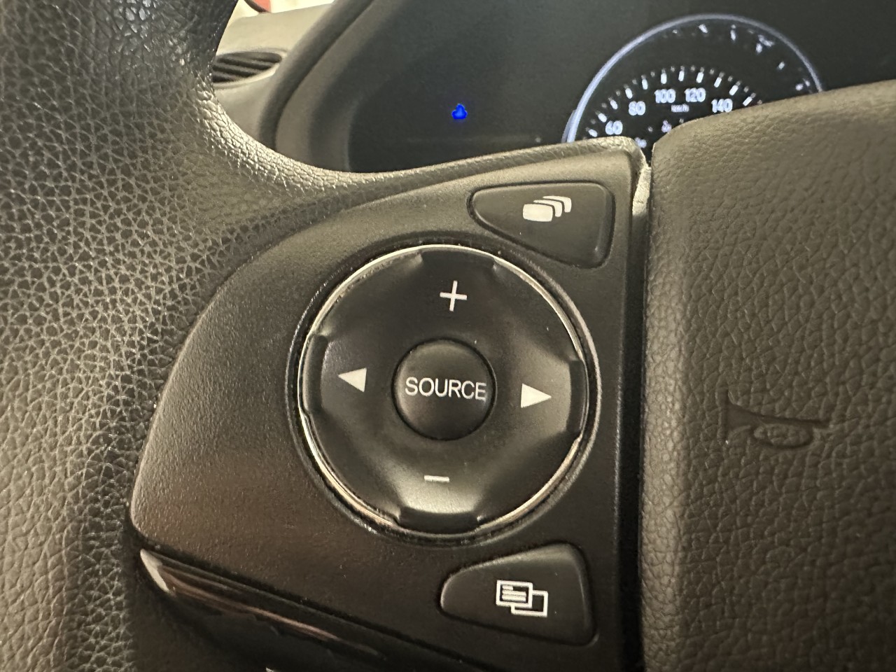 2022 Honda HR-V - Image 17