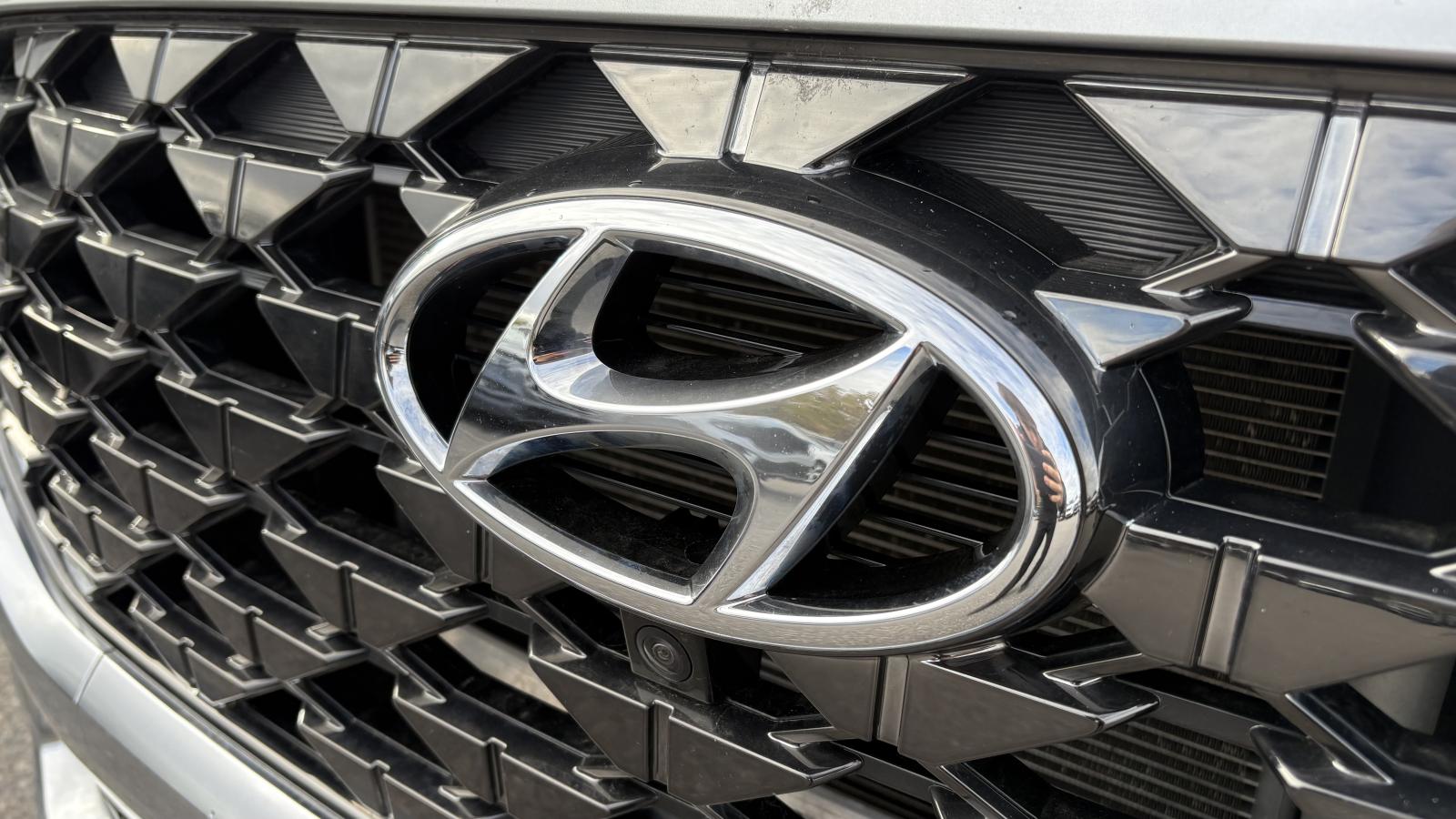 2021 Hyundai Santa Fe - Image 9