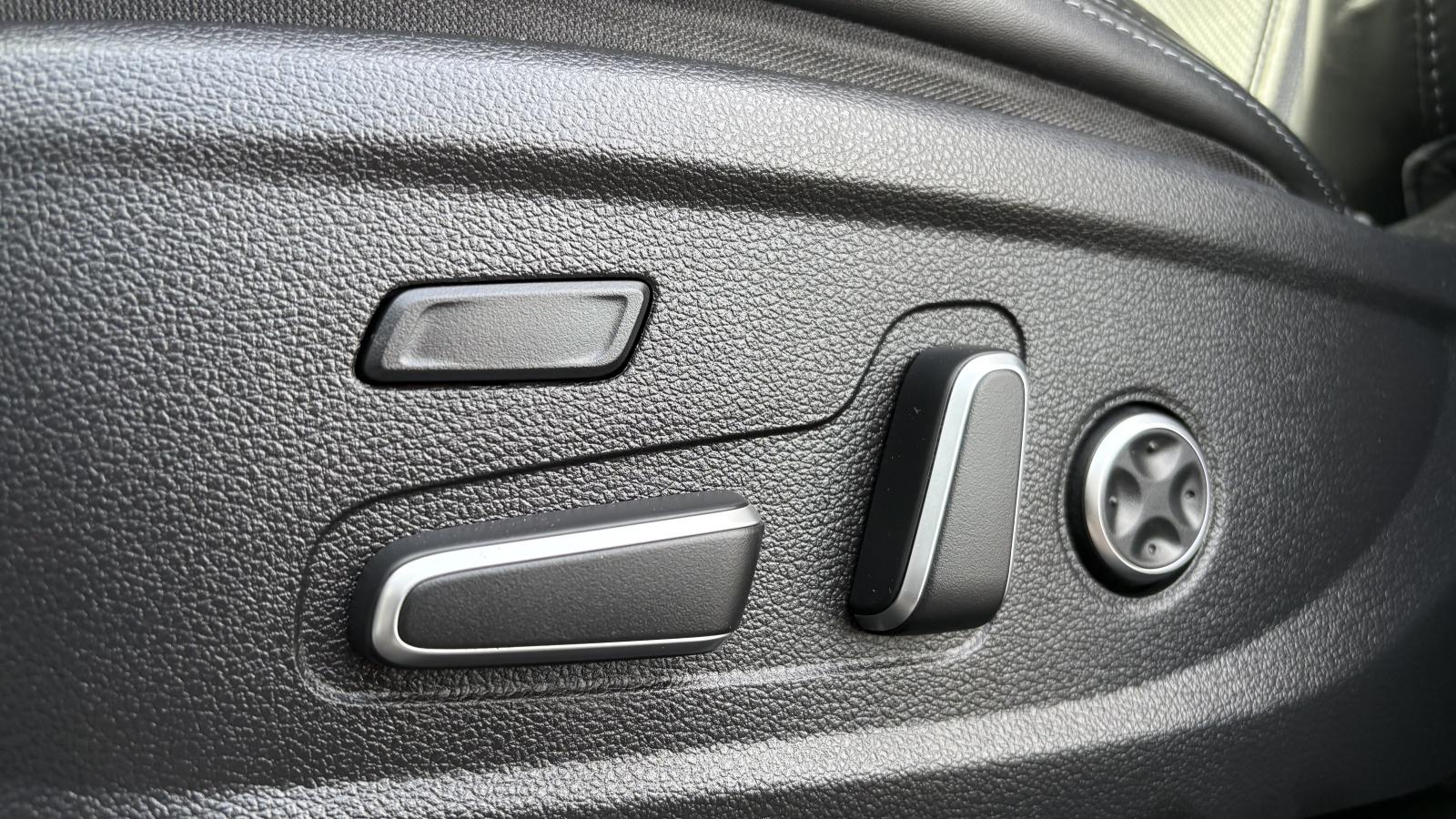 2021 Hyundai Santa Fe - Image 28