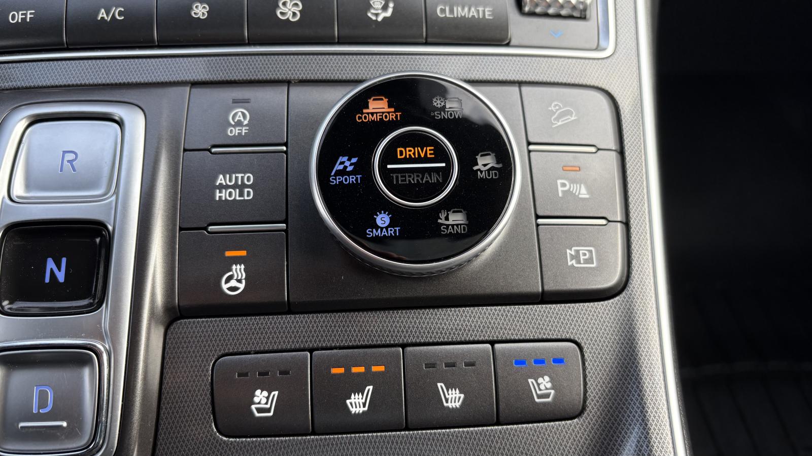 2021 Hyundai Santa Fe - Image 32