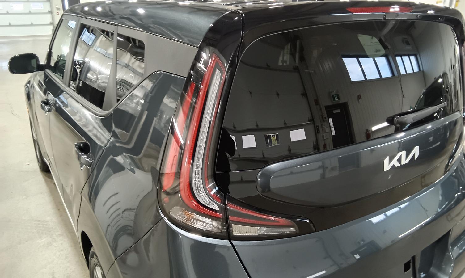 2023 Kia Soul EV - Image 12