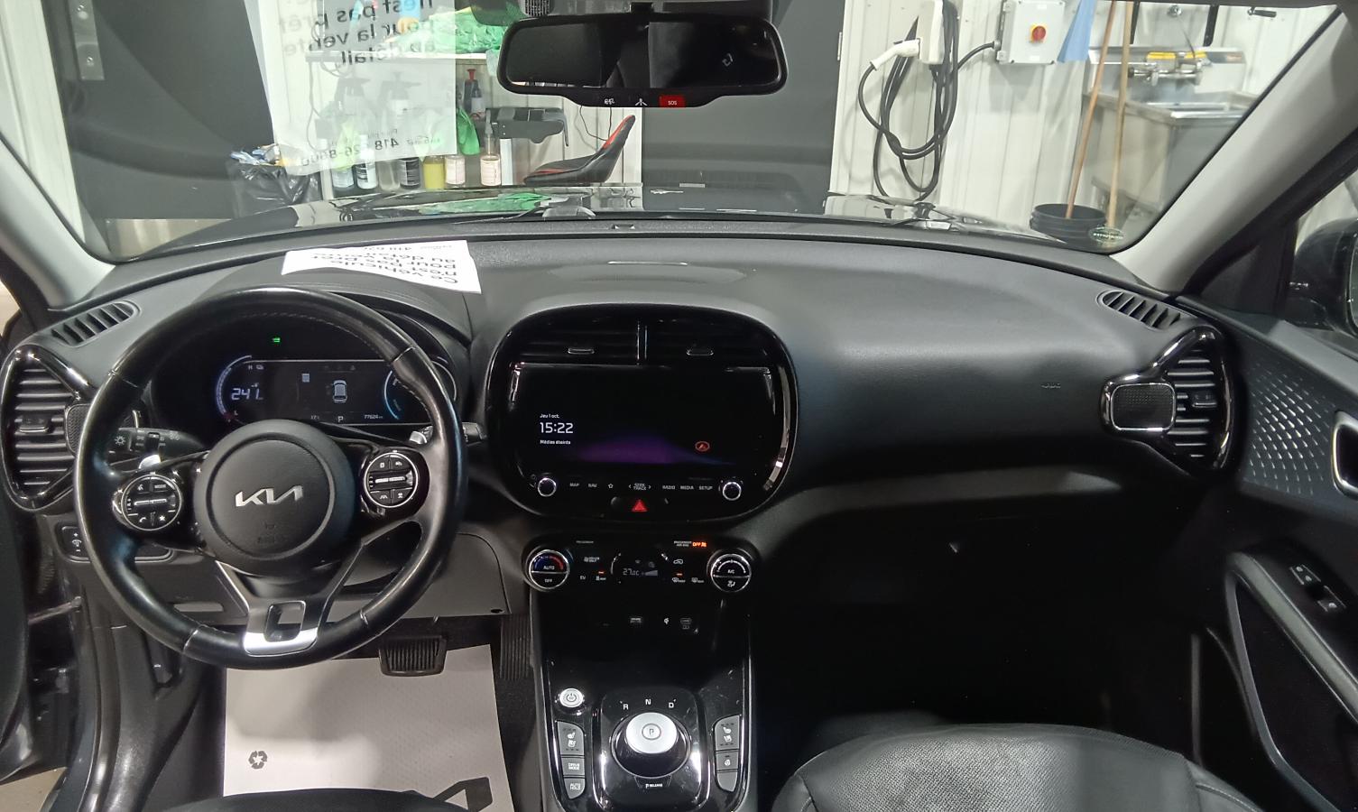 2023 Kia Soul EV - Image 22