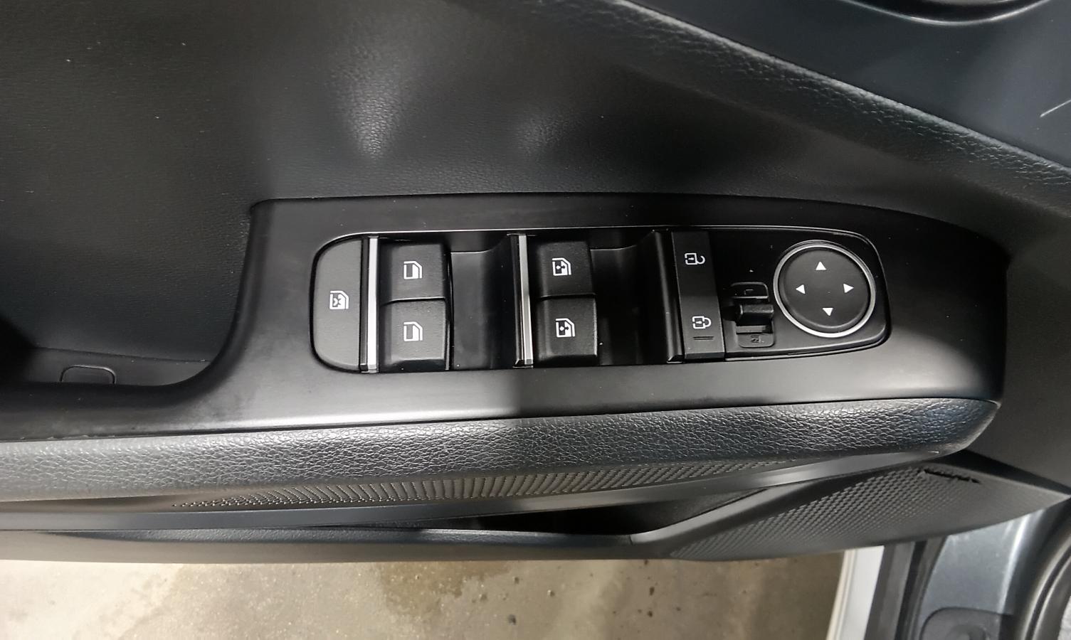 2023 Kia Soul EV - Image 25