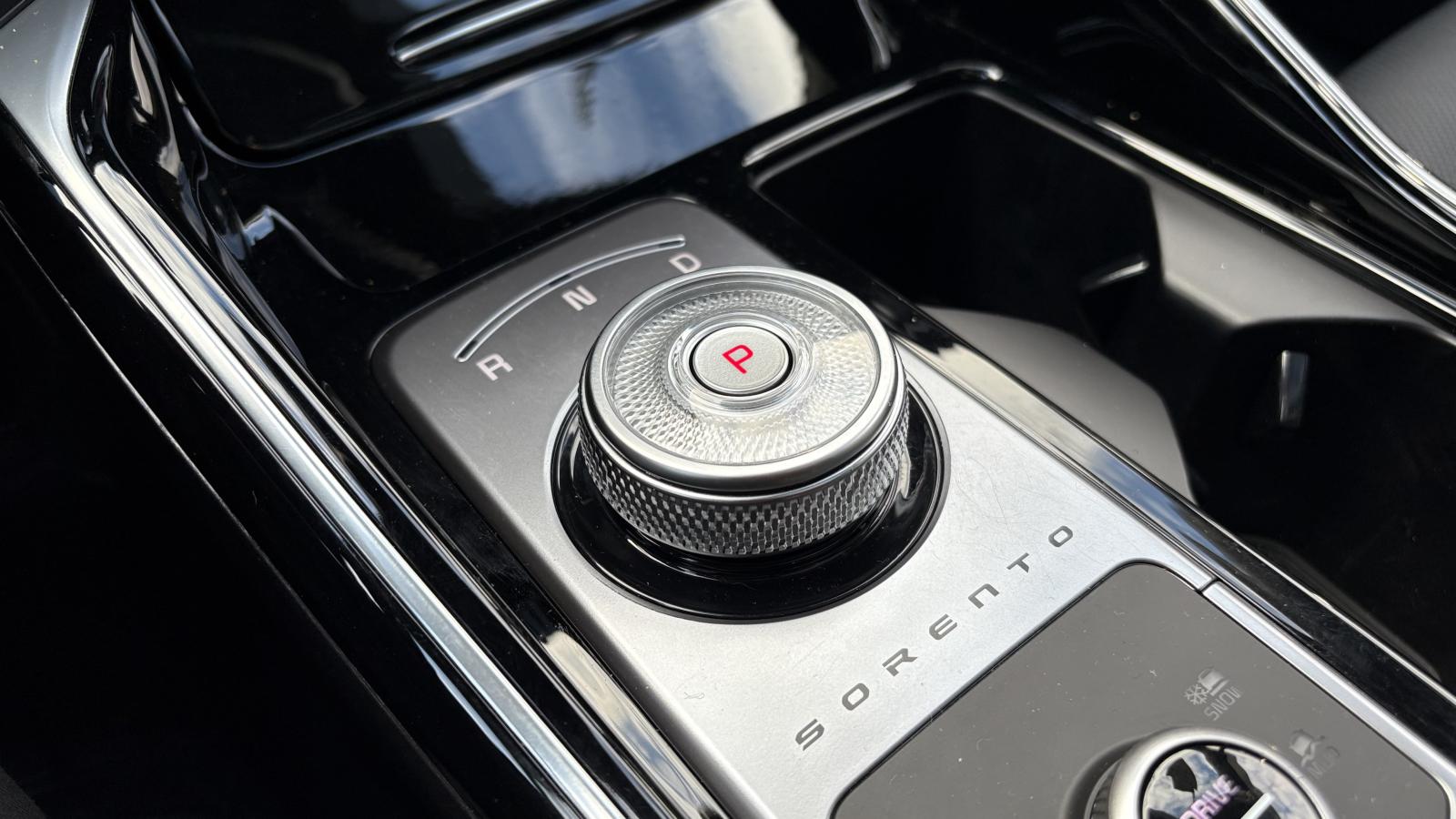 2026 Kia Sorento - Image 25