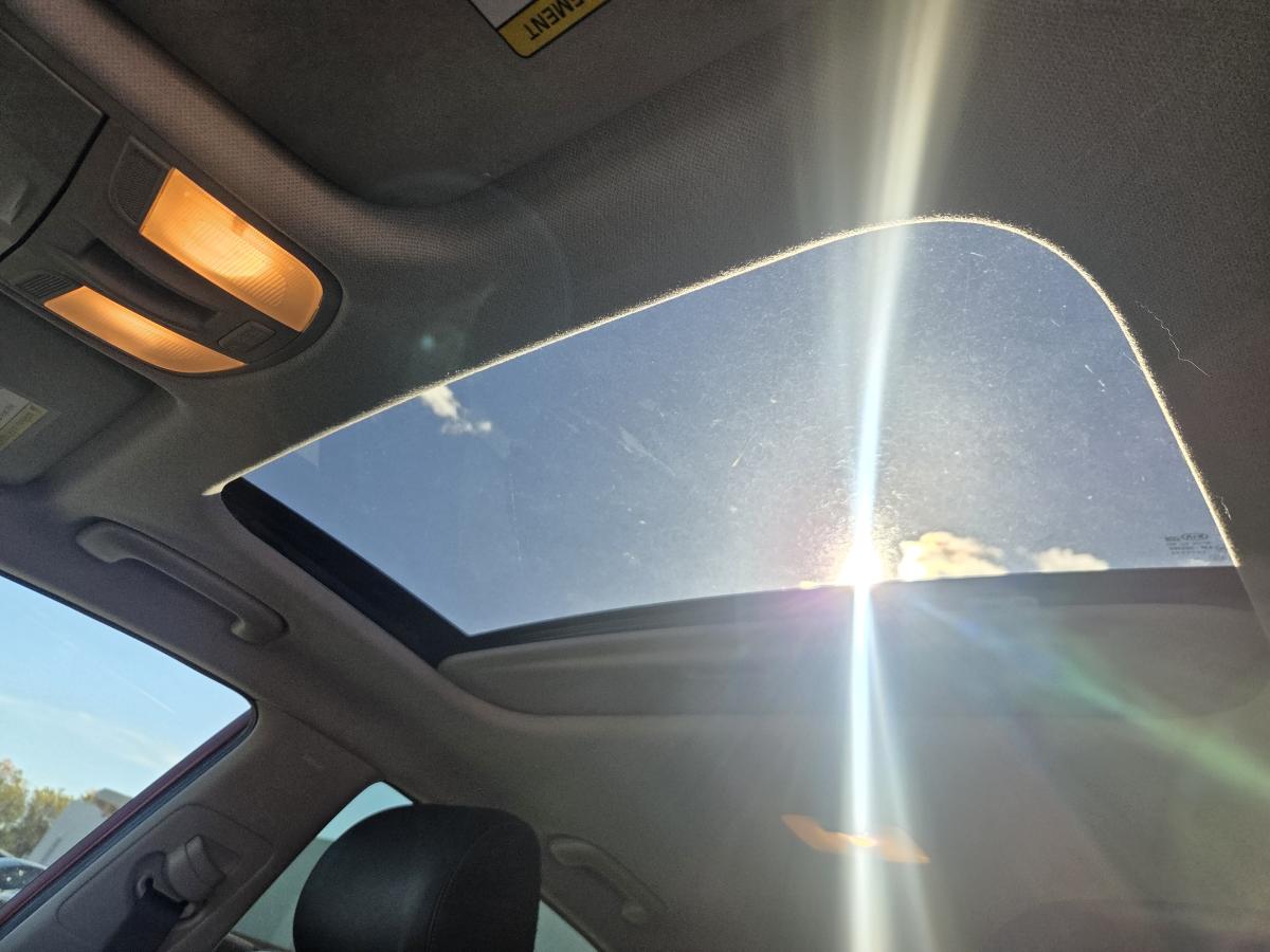 2018 Kia Rio5 - Image 14