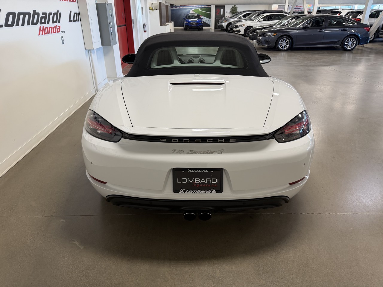 2018 Porsche 718 Boxster - Image 12