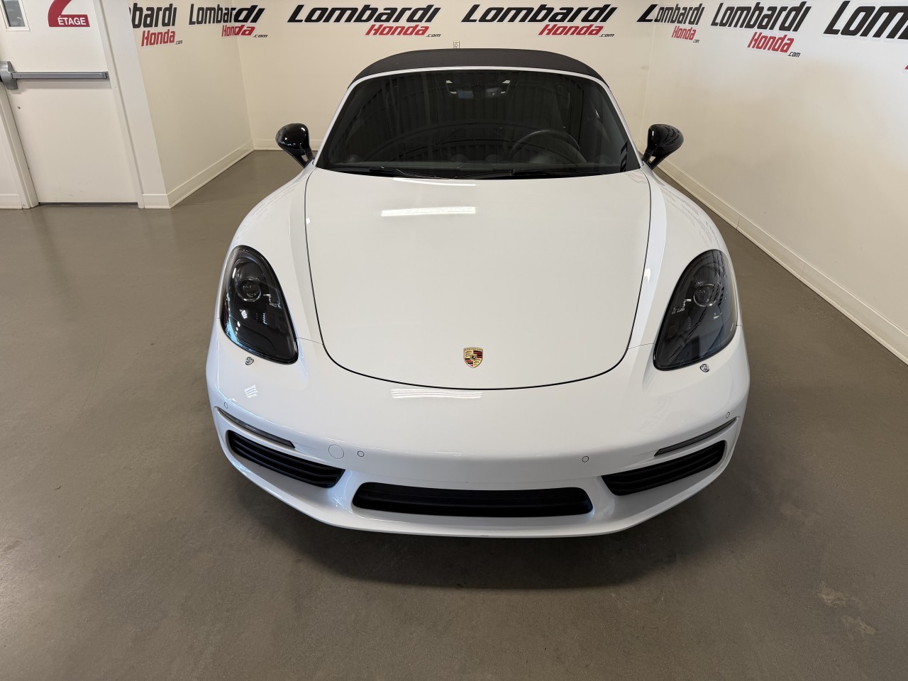 2018 Porsche 718 Boxster - Image 13