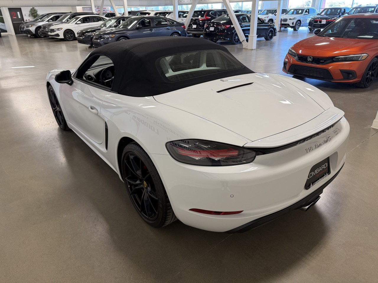 2018 Porsche 718 Boxster - Image 14