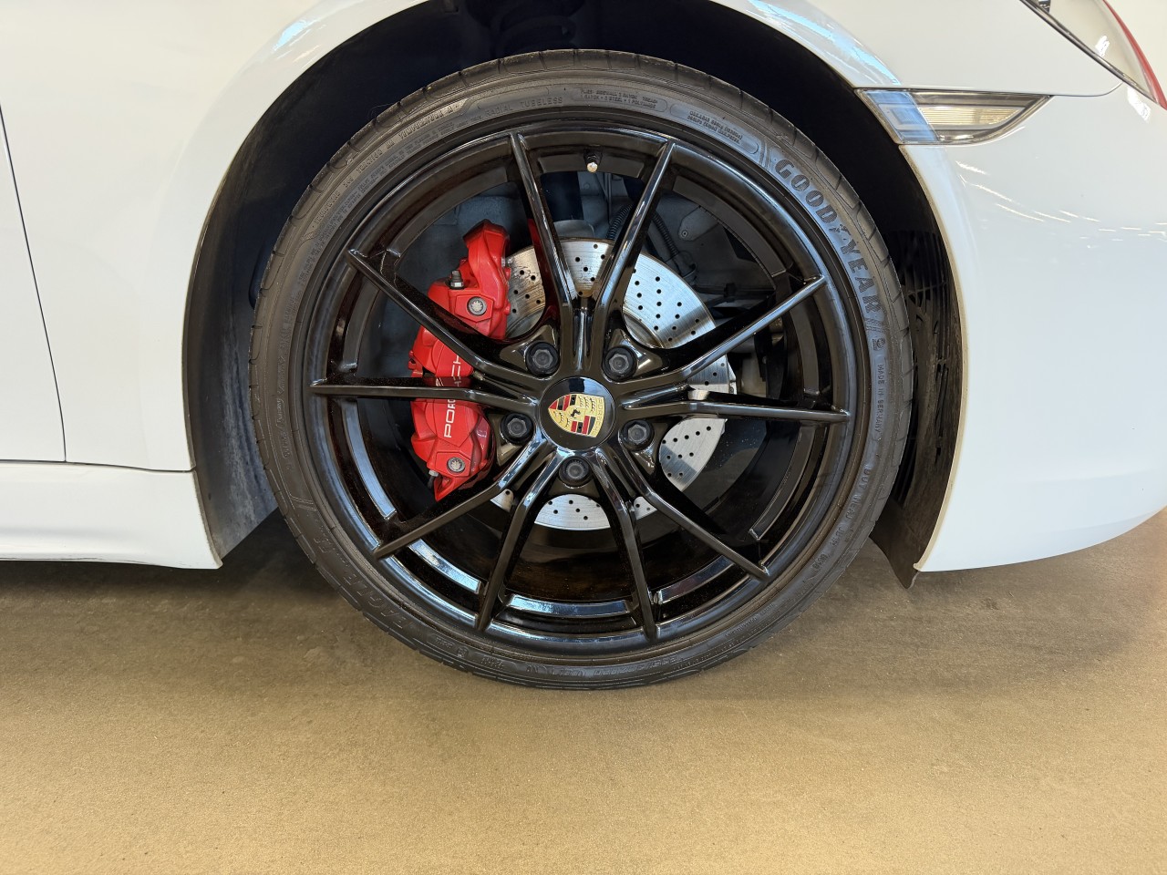 2018 Porsche 718 Boxster - Image 18
