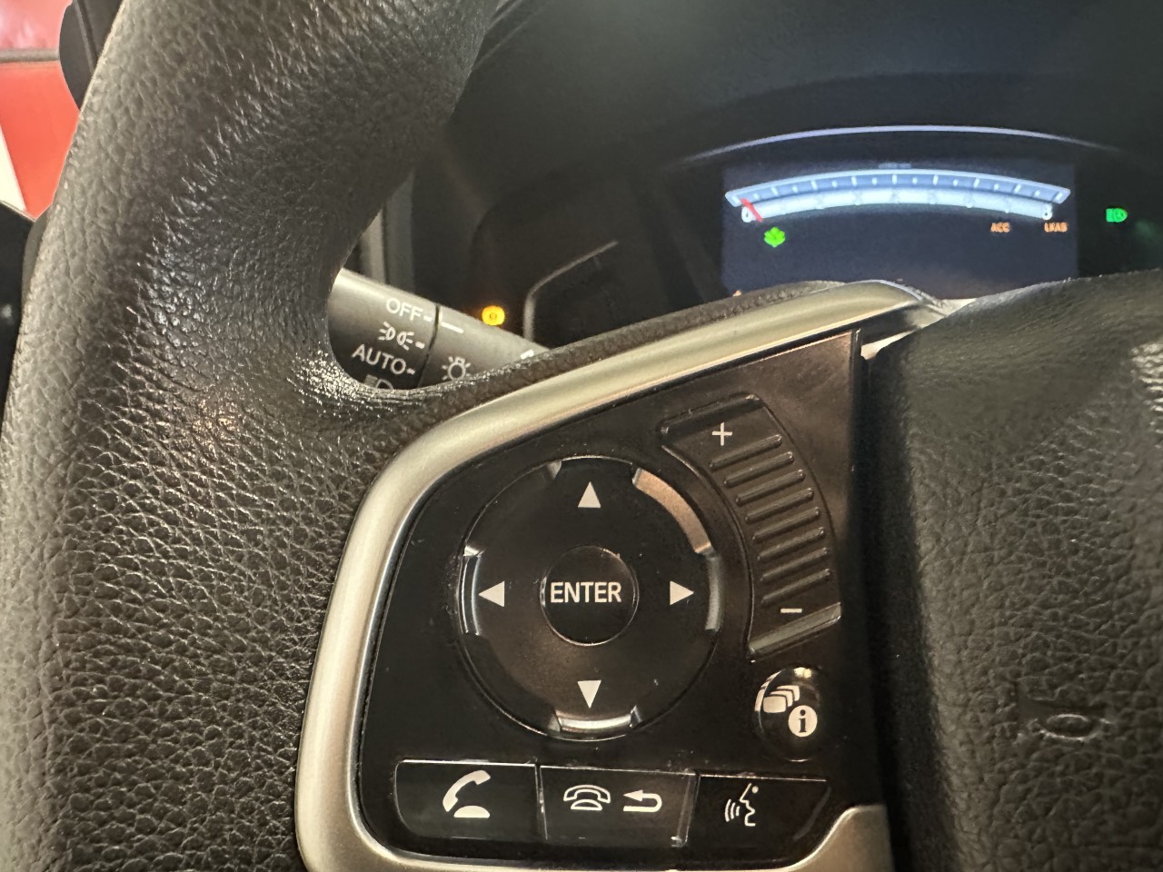 2018 Honda CR-V - Image 16