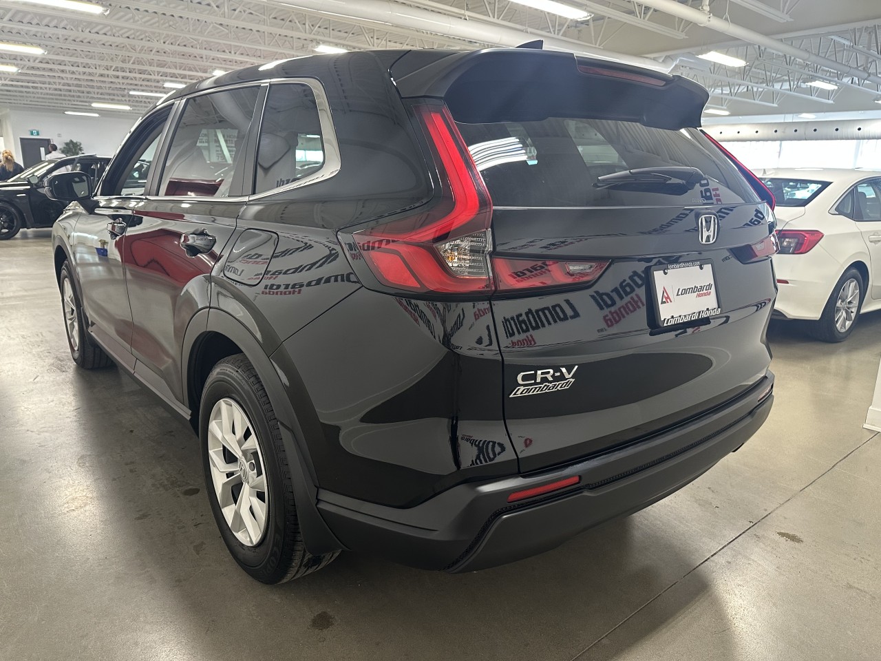 2025 Honda CR-V - Image 12