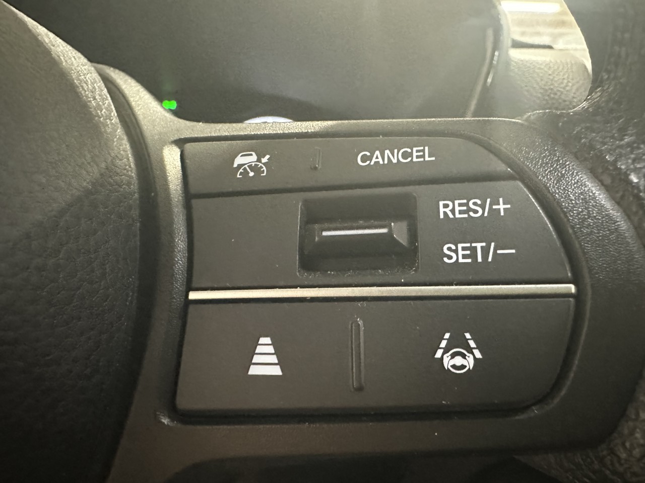 2025 Honda CR-V - Image 18