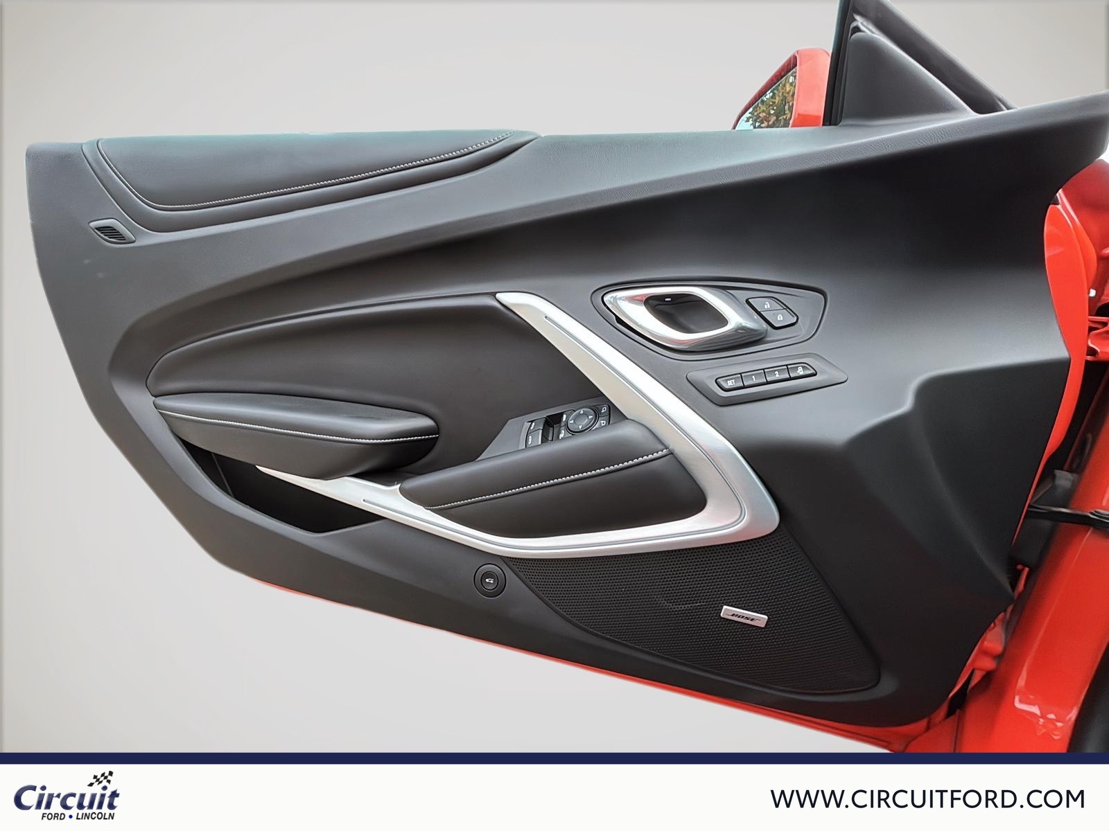 2019 Chevrolet Camaro - Image 11