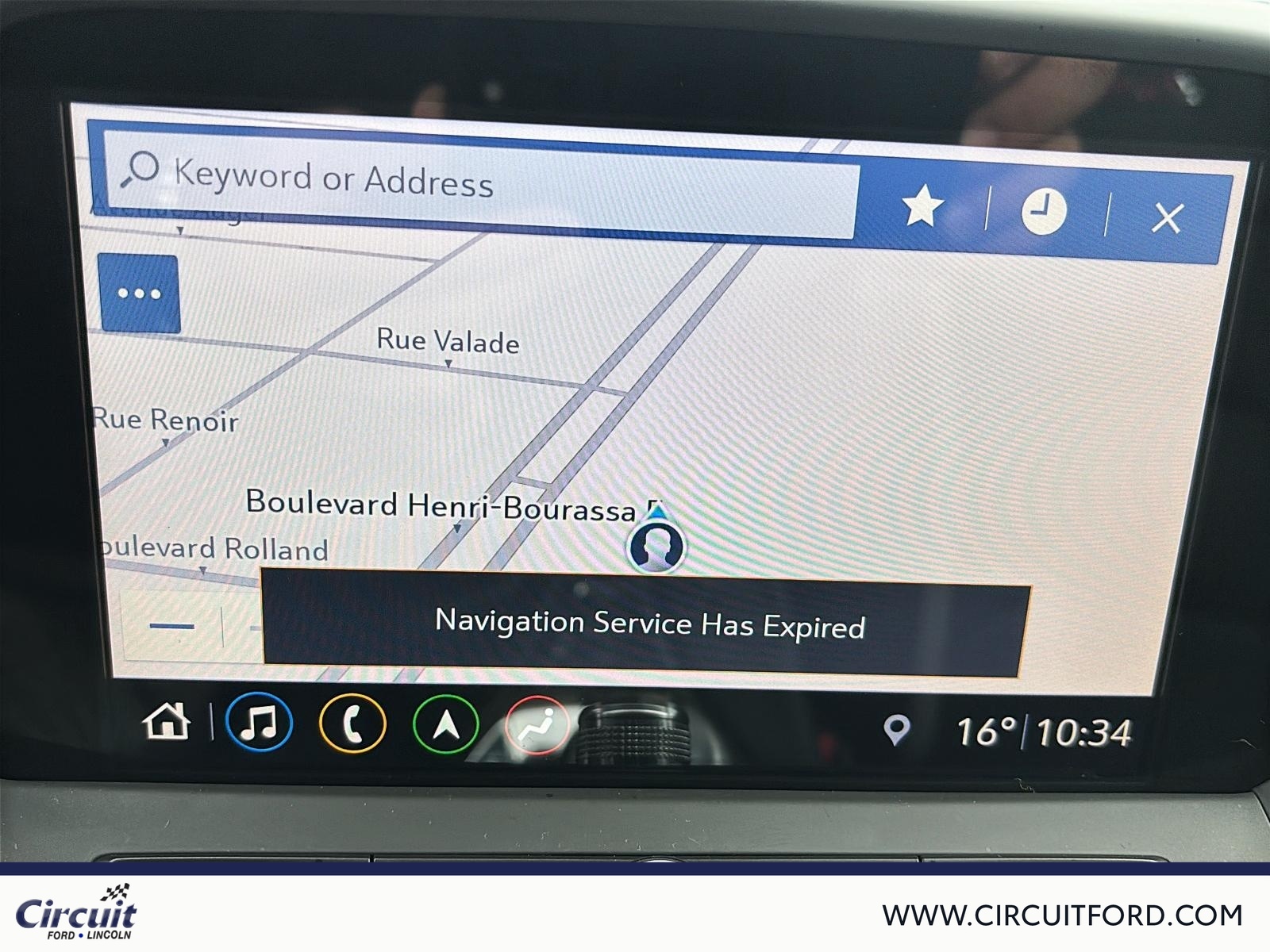 2019 Chevrolet Camaro - Image 17