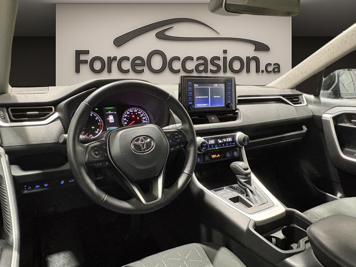 2021 Toyota RAV4 - Image 5