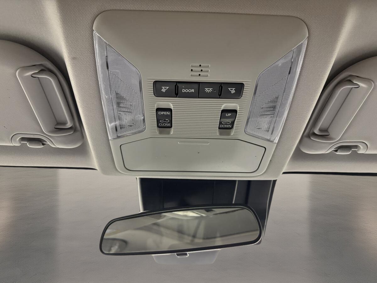 2021 Toyota RAV4 - Image 24