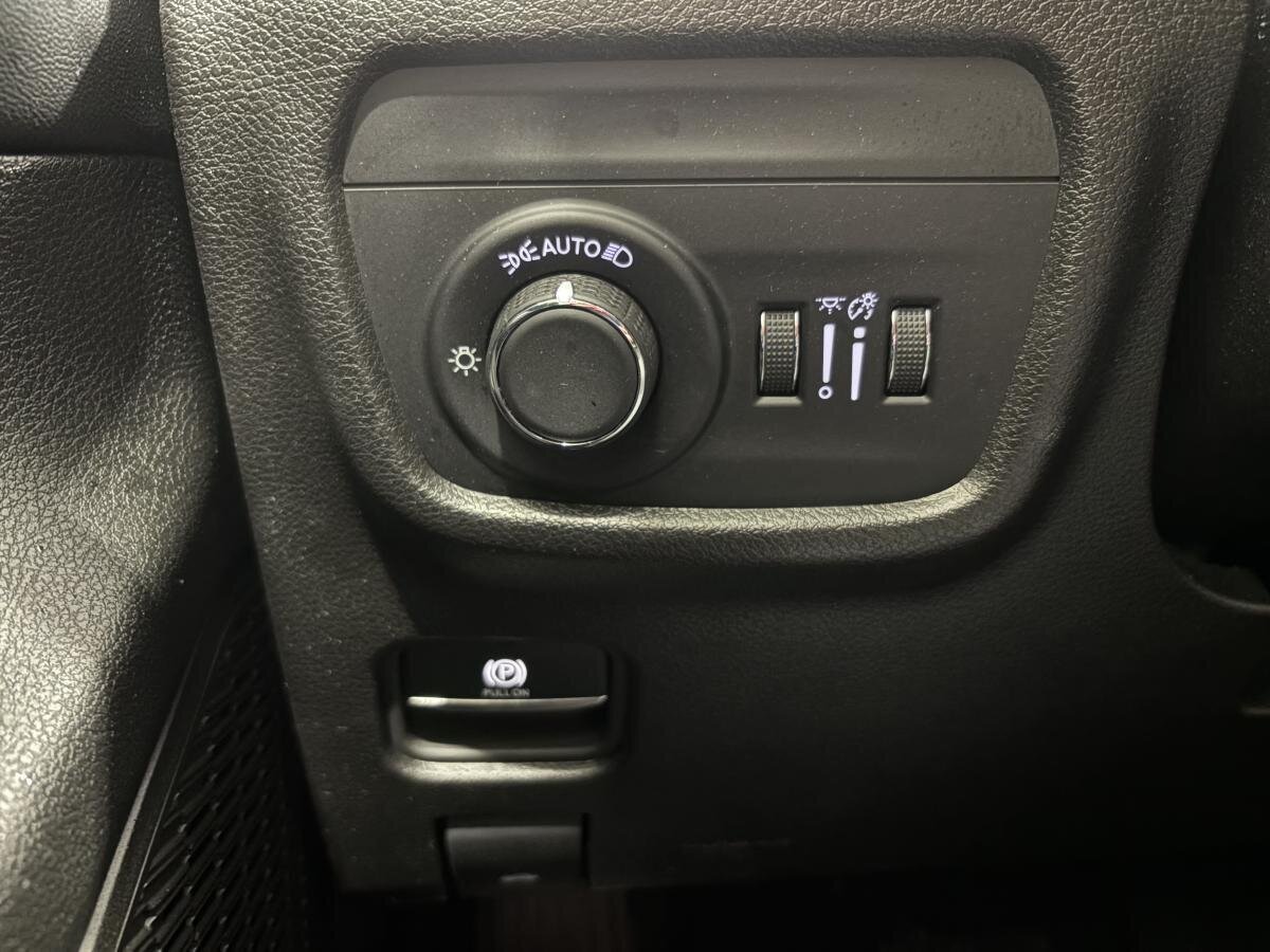 2024 Jeep Grand Cherokee - Image 22