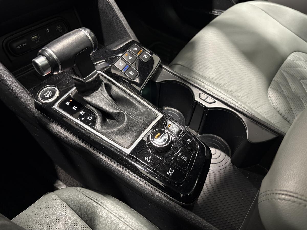 2024 Kia Sportage - Image 18