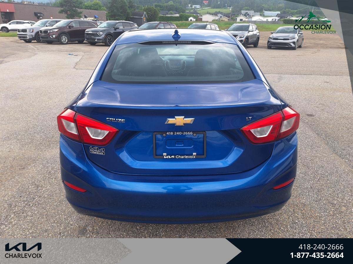 2018 Chevrolet Cruze - Image 5