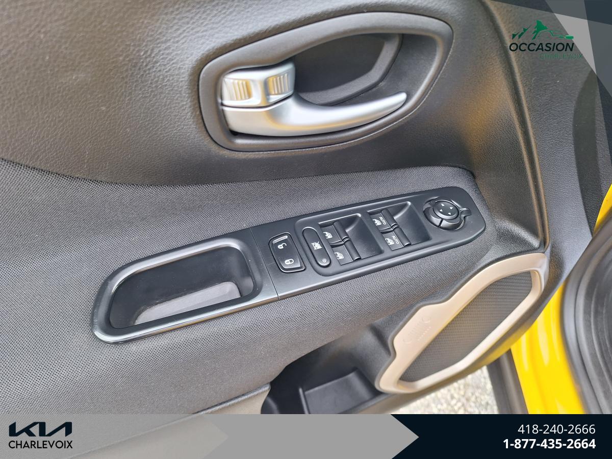 2016 Jeep Renegade - Image 9