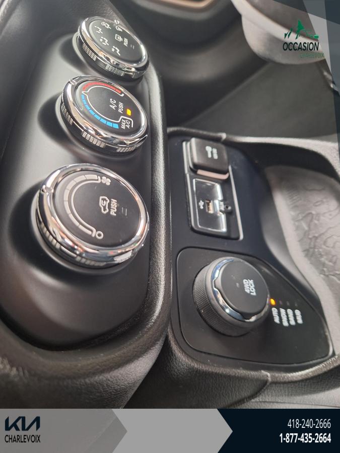 2016 Jeep Renegade - Image 15