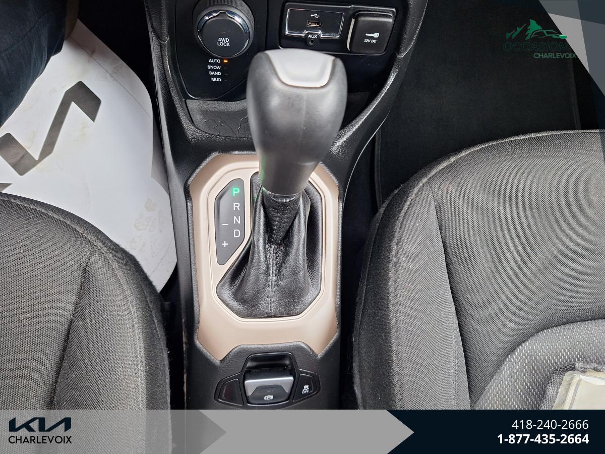 2016 Jeep Renegade - Image 17