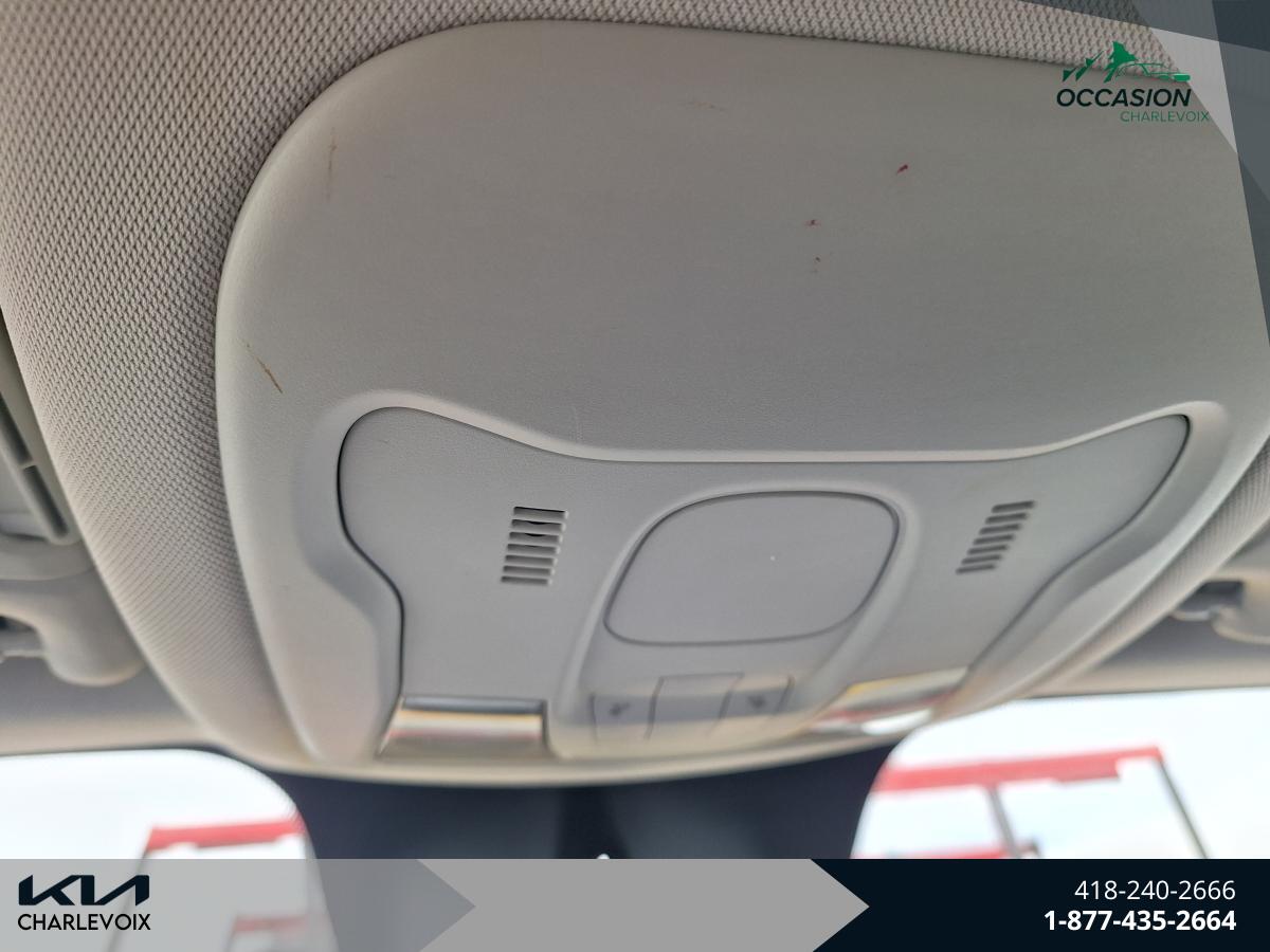 2016 Jeep Renegade - Image 18