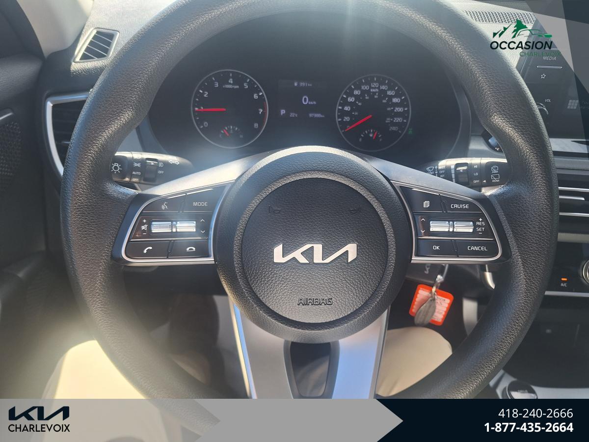2023 Kia Seltos - Image 12