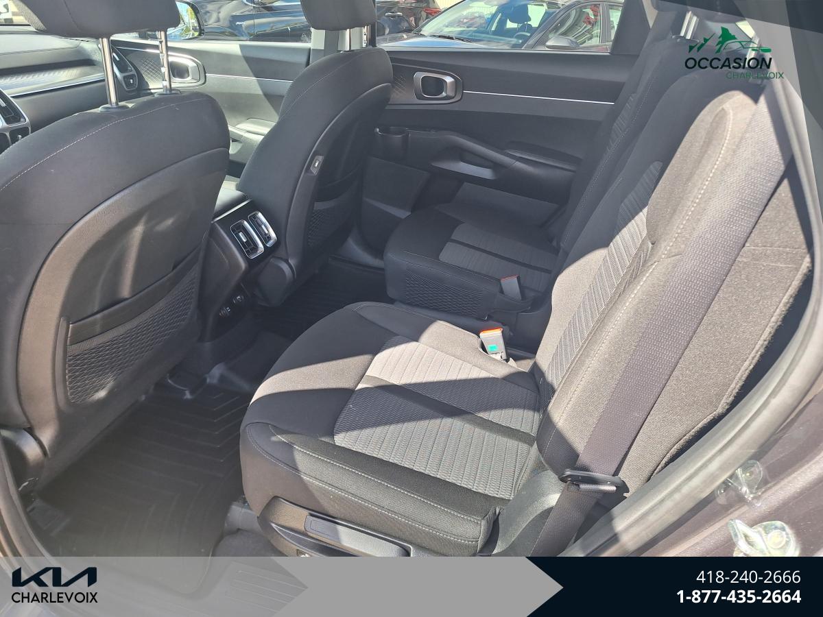2023 Kia Sorento - Image 9