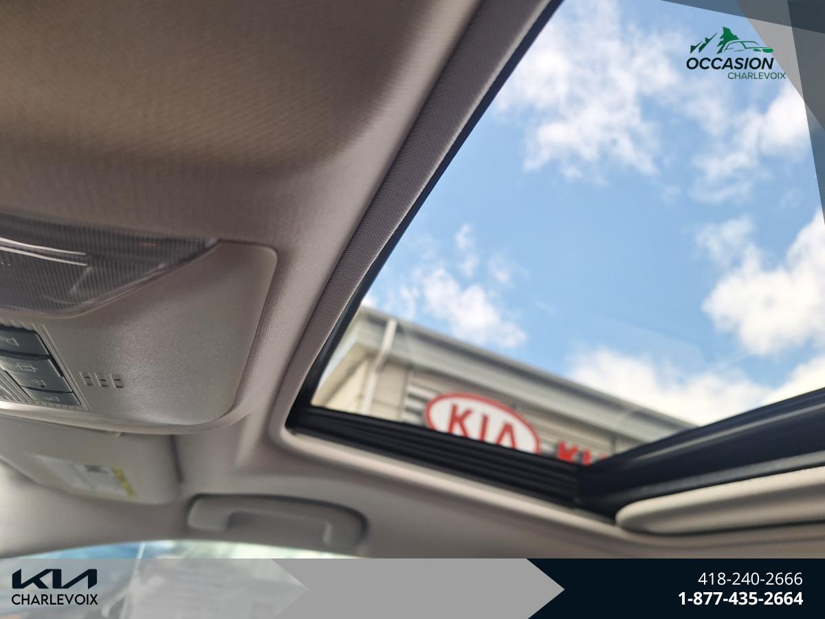 2019 Toyota RAV4 - Image 24