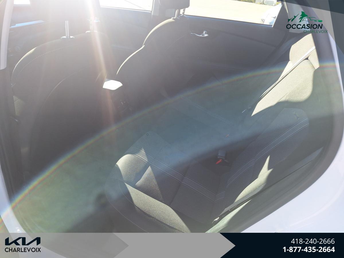 2023 Kia Forte - Image 8