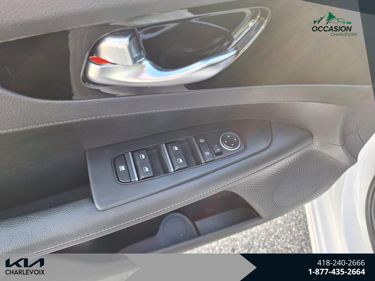 2023 Kia Forte - Image 10