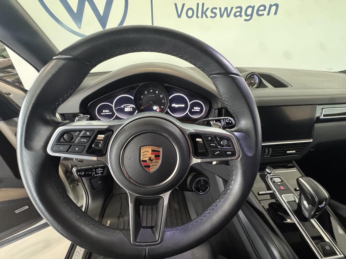 2023 Porsche Cayenne - Image 13