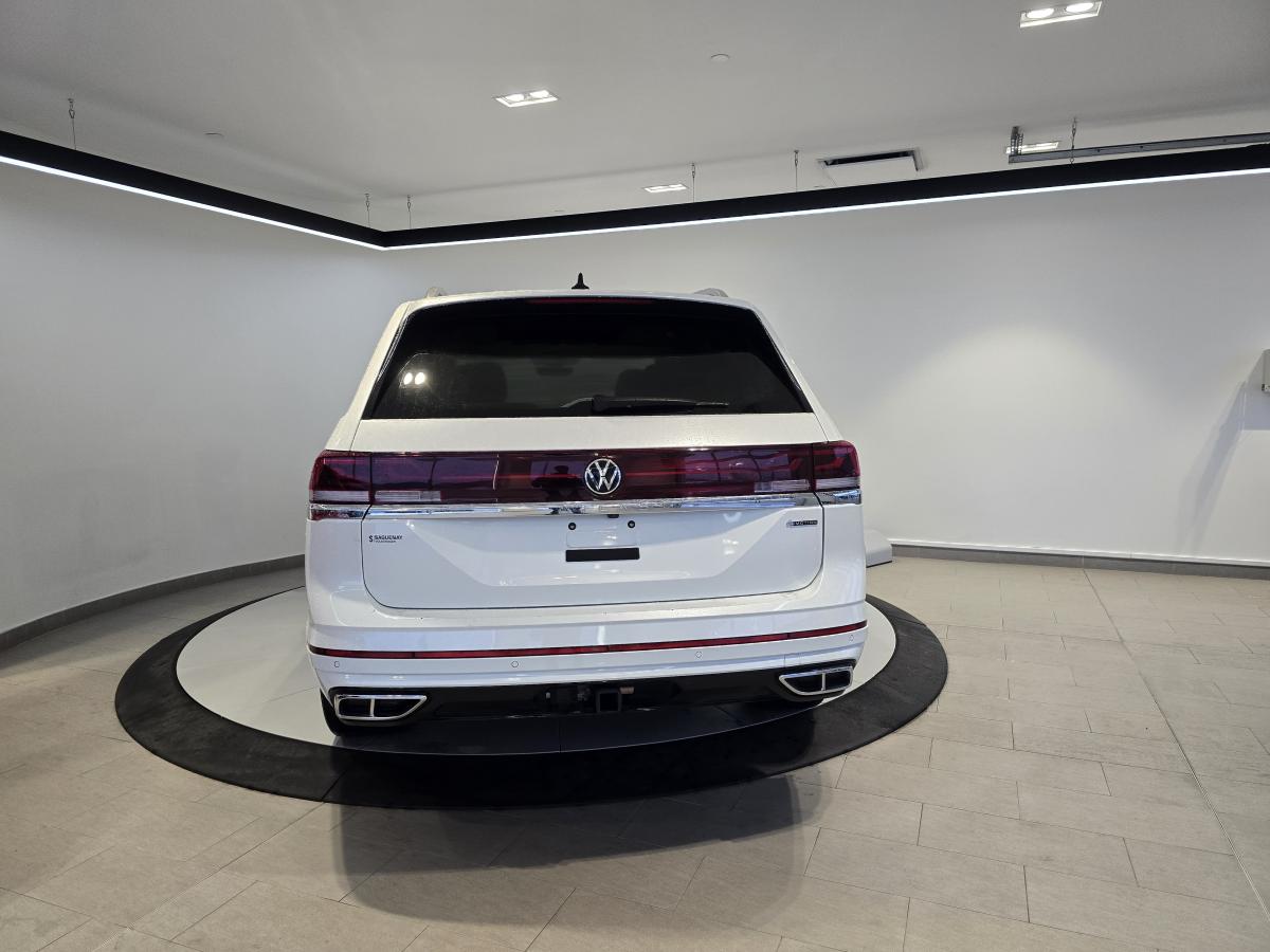 2025 Volkswagen Atlas - Image 13