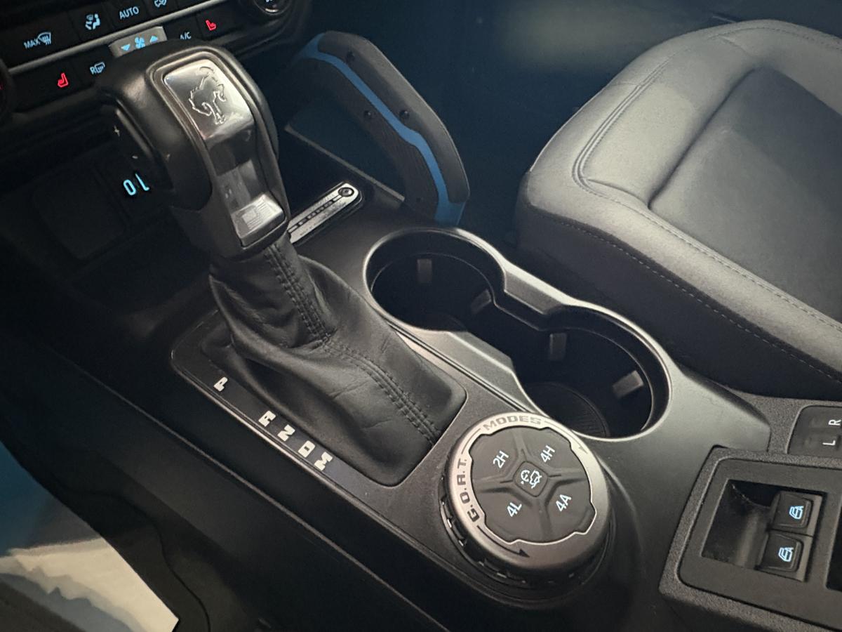 2023 Ford Bronco - Image 20