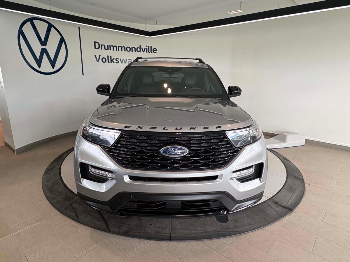2023 Ford Explorer - Image 3