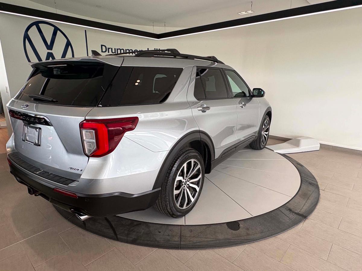 2023 Ford Explorer - Image 9