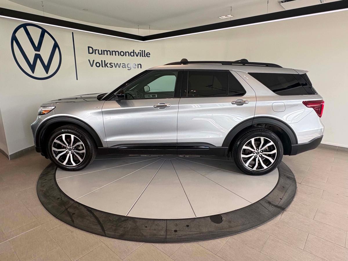 2023 Ford Explorer - Image 14