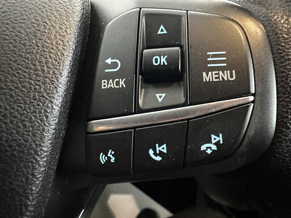 2022 Ford Maverick - Image 21