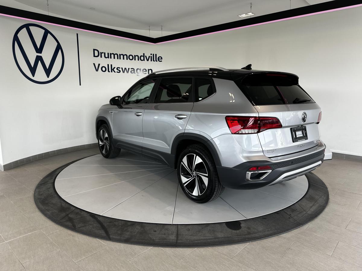 2024 Volkswagen Taos - Image 3
