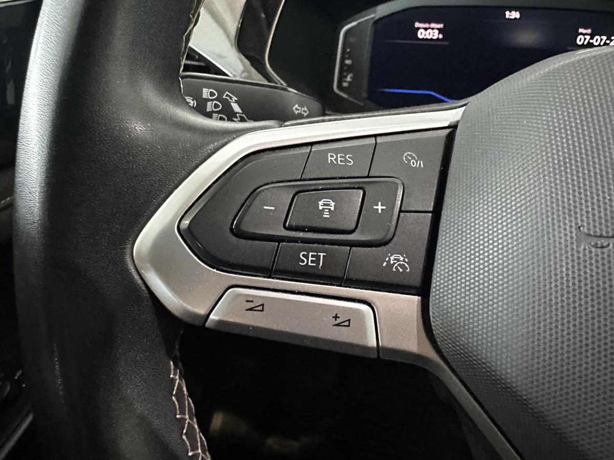 2024 Volkswagen Taos - Image 15