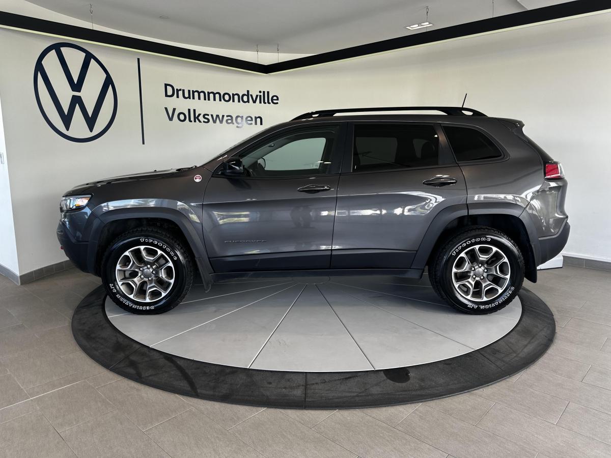 2022 Jeep Cherokee - Image 3